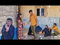 Download Lagu Hamid plans to go to work so that Zahra doesn't come and bother his grandmother and Fatima.