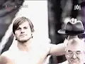 Настоящий мужчина не спрашивает, он или я))