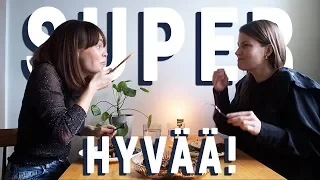 Valmistan videolla kahvipöydän ikisuosikkeja, eli rahkapullia. Perinteisestä rahkapullasta saa hyvin. 