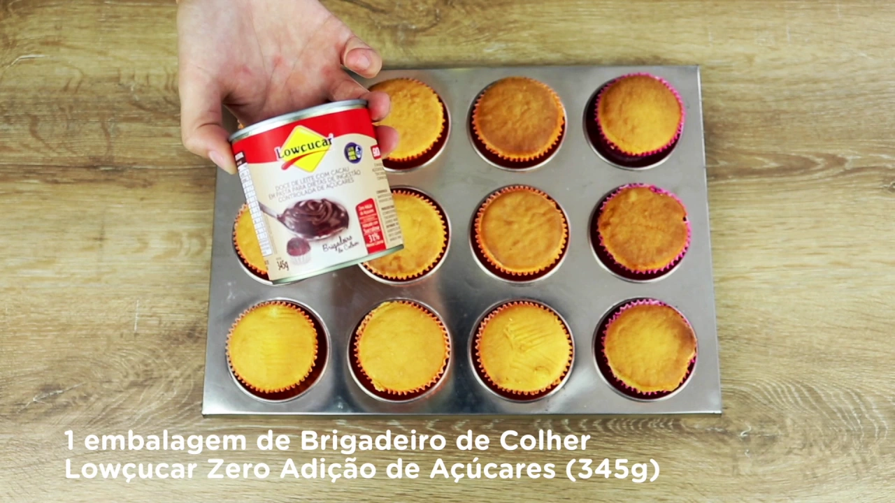 RECEITA CUPCAKES COM RECHEIO DE BRIGADEIRO ZERO AÇÚCAR LOWÇUCAR