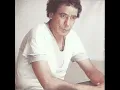 الدنيا ريشة في هوا