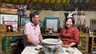 Өвөрхангайн “Тэнгэр тархи” удгантай хөөрөлдөв. 