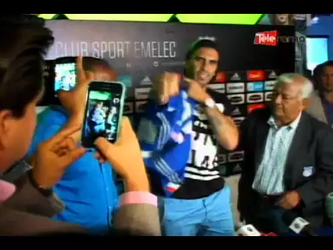 Daniel Stracqualursi fue presentado como refuerzo de Emelec