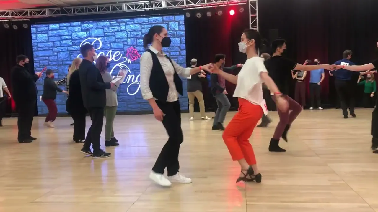 Intermediate prelims, Rose City Swing 2022 - Mandy Fried & Helen Zhou