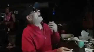 يارب ارحمني بقي     عج  ل بأمري عشان خلاص   أوباما المصري دندنها