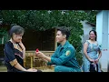 Download Lagu Truongs moeder was verrast en blij toen ze hoorde dat Truong Ly Tieu Nu ten huwelijk had gevraagd.