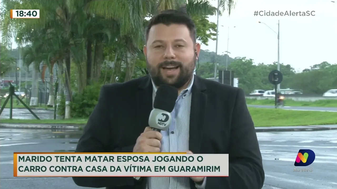 Marido tenta matar esposa jogando o carro contra a casa da vítima em Guaramirim
