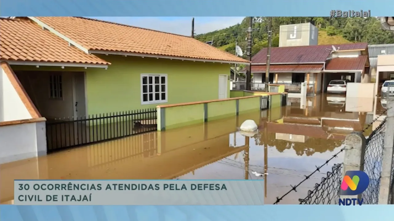 30 ocorrências atendidas pela defesa civil de Itajaí devido as forte chuva da madrugada