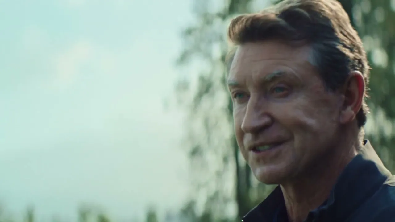 令人震惊的舒适 ABC 裤子:Ft. Wayne Gretzky、DK Metcalf 和 Casey Neistat