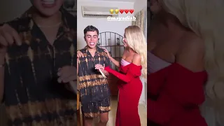 مايا دياب مش طبيعية 