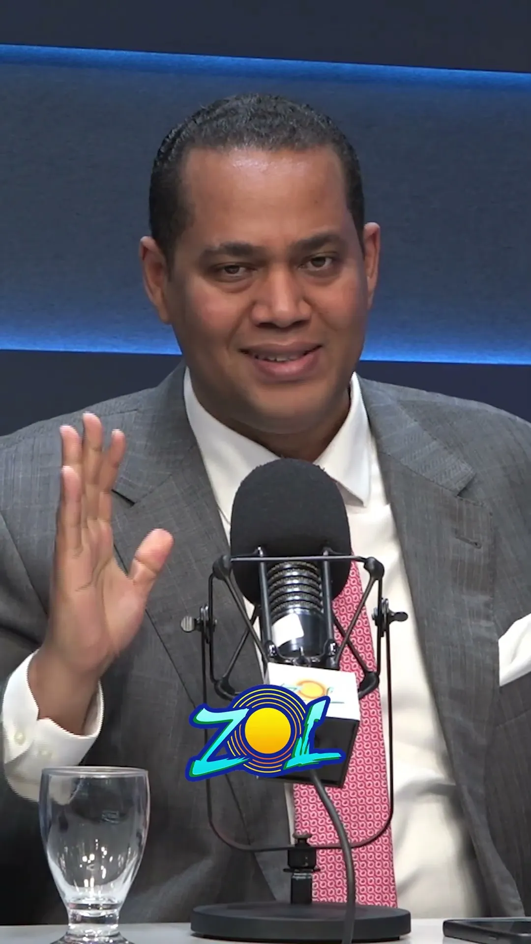 Cómo el crimen organizado compra tu futuro.