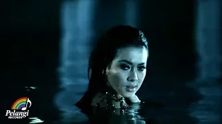 Download Syahrini - Kau Yang Memilih Aku (Official Music Video) MP3