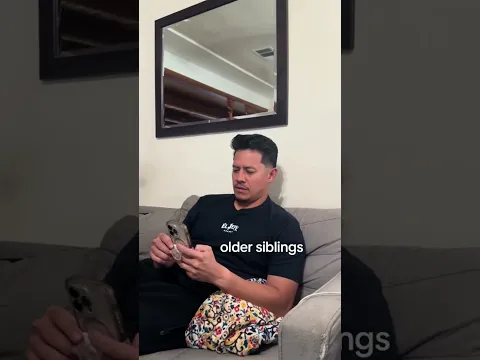 Young vs Old 📱 #comedy #supereeego #oldvsnew