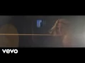 Download Lagu Sarah McLachlan - Better Broken (officiële muziekvideo)
