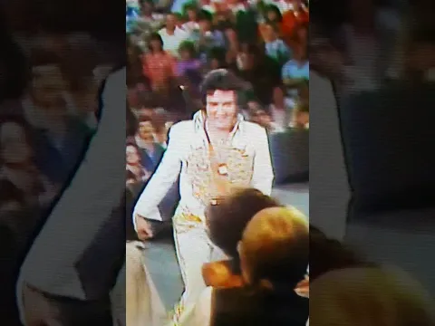 Download MP3 LOOK at ELVIS' HANDS as he LEAVES STAGE FOR THE LAST TIME EVER...it's a KARATE Signal #shorts