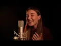 Você precisa ouvir esta versão de Sonhos (Esther Durán-Sonhos)