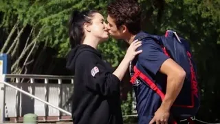 تحدي تقبيل الشباب في الشارع تحدي مثير جداا 