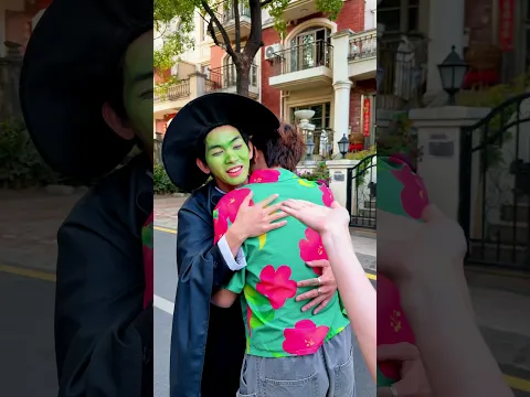 What does Glinda want to do #glinda #elphaba #arianagrande #wicked #witch #magic
