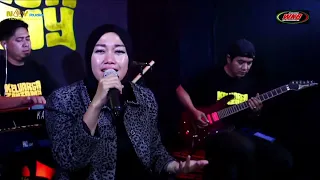 Download LAGU JADUL-AKU YANG TERSIKSA RANI NAYLA//PENYANYI ASLI H UMI ELVY SUKAESIH//KELUARGA ZAMZAMY MP3