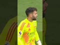 Download Lagu ONE OF THE BEST SAVES YOU WILL SEE! DAVID RAYA 👏