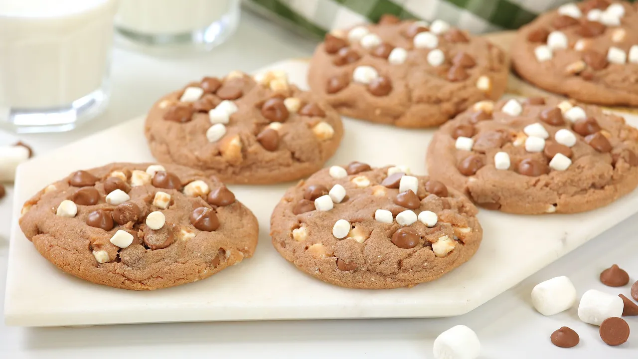 Hot Chocolate Christmas Cookies   Easy + Delicious Edible Gift