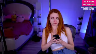 Amouranth argument with her husband and says he was telling her to pretend to be single her audience