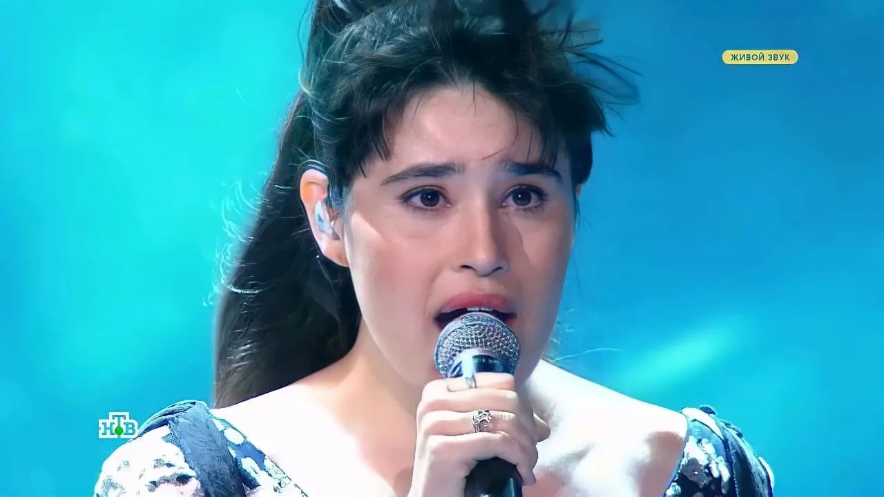 Can't help falling in love (Stereo) – Diana Ankudinova @ ShowMaskGoOn, Round 1 (Grammy awards) Can't help falling in love (Stereo) – Diana Ankudinova @ ShowMaskGoOn, Round 1 (Grammy awards)