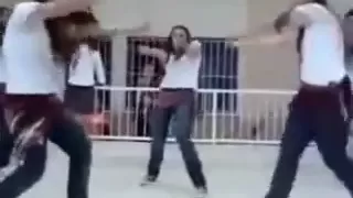 شكلت بكلت عمر العبدلات مع رقص هيب هوب دندنها