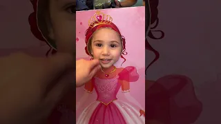 لولو الأميرة نور سرقلا فستانا 