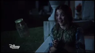 invisible sister in the middle of a sister fight