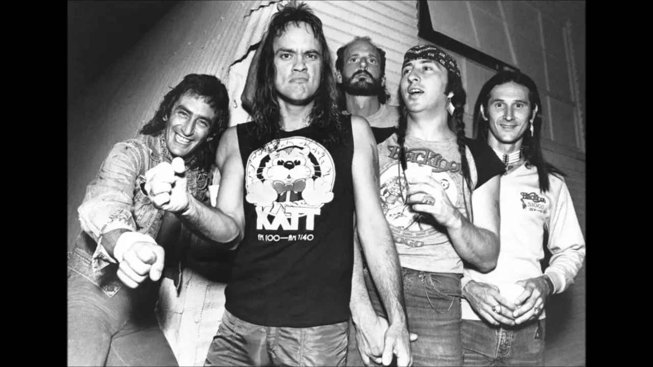 Blackfoot - 04 - Living in the limelight (Cleveland - 1984) Blackfoot - 04 - Living in the limelight (Cleveland - 1984)