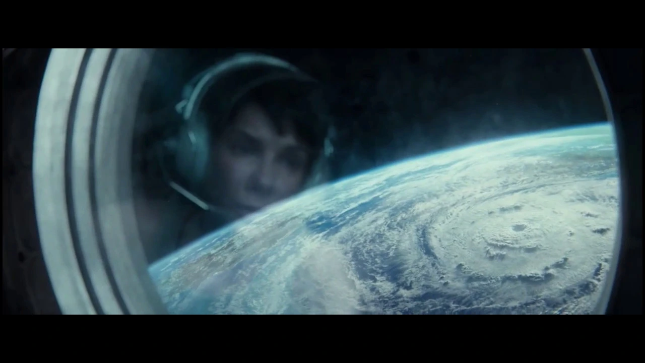 Gravity (2013) - Spiegel im Spiegel by Arvo Pärt (HD)