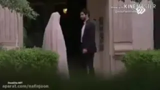 ياساكن القلب مافي القلب متسع لغيرحبك أغلق بعدك الباباماذاتظن بدارأنت سيدهاغدا لك النبض واﻷنفاس حجابا دندنها