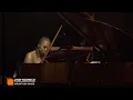 Download Lagu Lindi Ngonelo Tribute to Moses 'Taiwa' Molelekwa at Back To The Future Concert