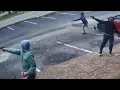 Download Lagu Wild shootout in Memphis caught on video, with child in the middle of it