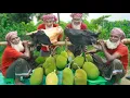Download Lagu Beef Jackfruit Recipe for River Gypsies | গরুর মাংস আর কাঁঠালের অসাধারণ রান্না! বেদেদের জন্য
