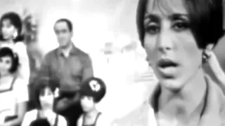 فيروز بعدك على بالي دندنها