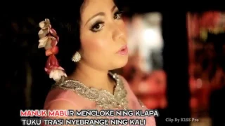 Download LAKINE TANGGA YOSHICA KOMARA MP3