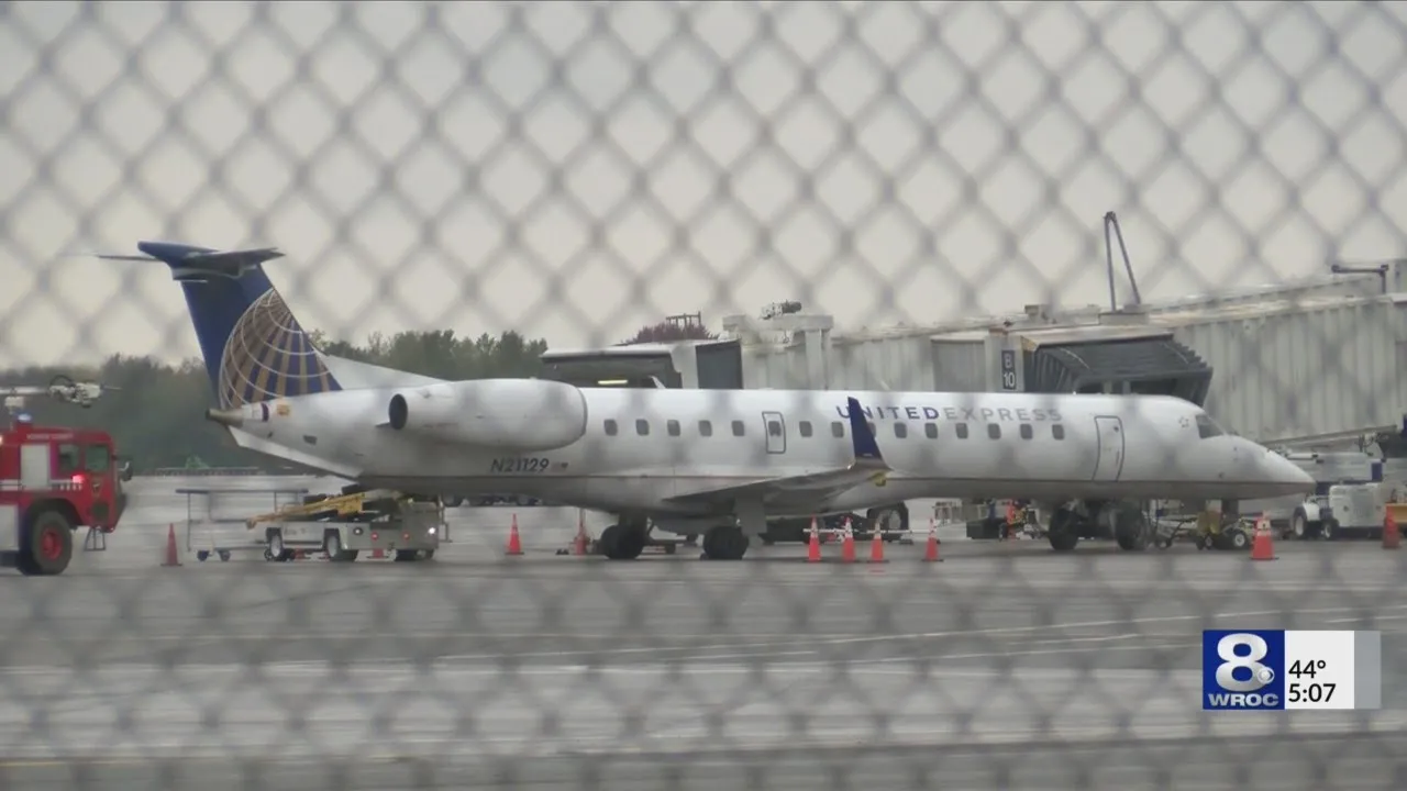 JetBlue Airways Embraer 190 Takeoff Rochester (ROC) to New York City (JFK)