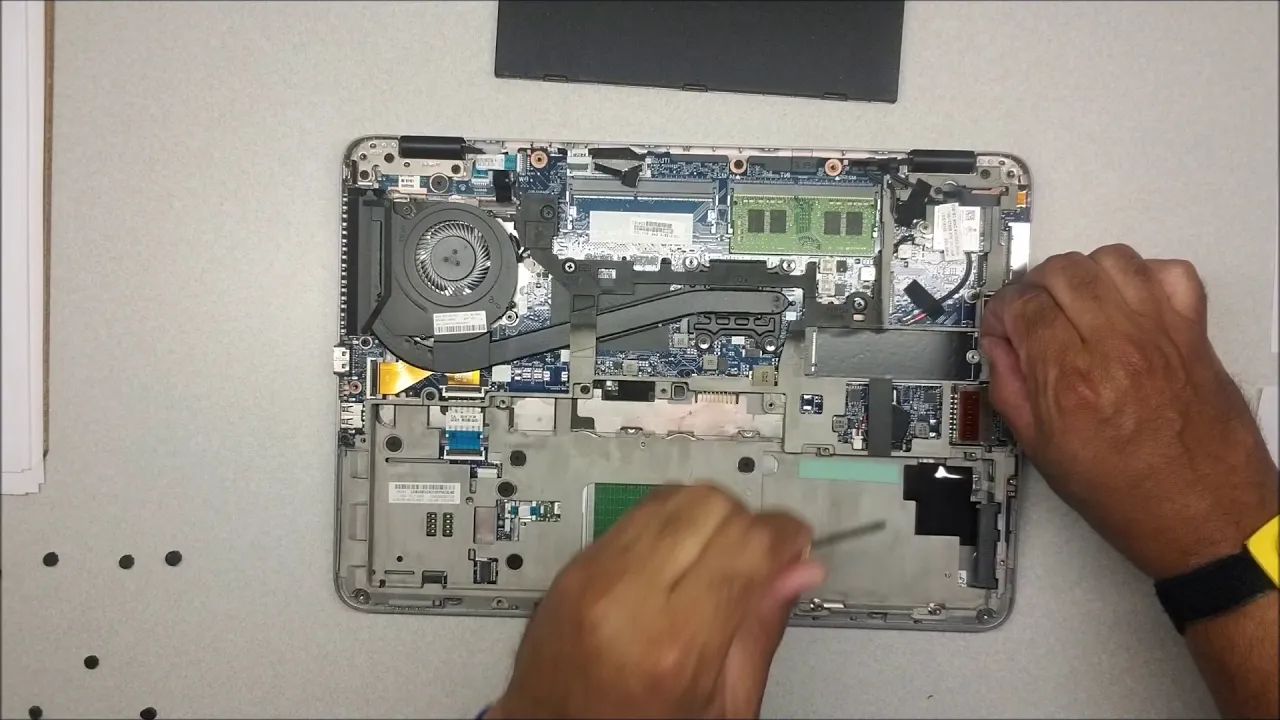 Review of the HP EliteBook 840 G2 good and not so good features and extensive performance tests of l. 