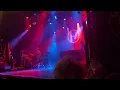 Download Lagu twenty one pilots - Trapdoor (live in London 2024)