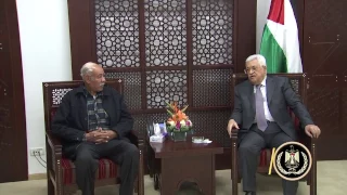 الرئيس عباس يستقبل عائلة الشهيد محمد الجلاد دندنها