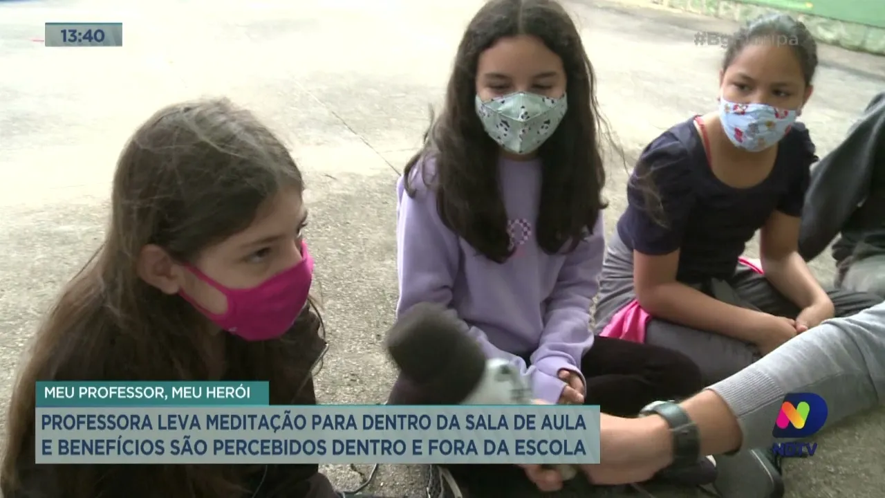 Professora leva meditação para dentro da sala de aula