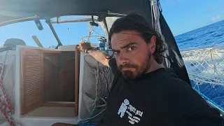 Sailing 40 Hours Back to Oahu From Kauai ⛵