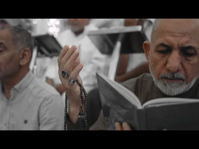 ⁣“كل جمعة نأتيك يا مولاي، بقلوبٍ معلّقة على شباك الغياب…