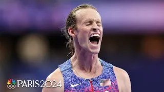 Team USA s Cole Hocker sneaks past the 1500m Olympic and world champions to take the gold medal