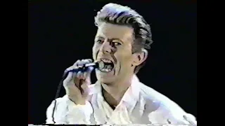 Download David Bowie - Modern Love (Live 16 May 1990 Japan) MP3
