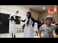 Coreografia De Gesto SE EU NÃO TE OUVIR (Sarah Farias)