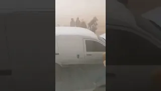 مش راح تصدق شو عم بصير بالطريق الصحراوي في الاردن اليوم 