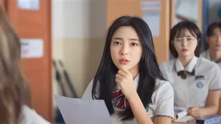 خطر بيهدد المدرسة والطلبة بيقرروا يدافعوا عنها وينقذوها 